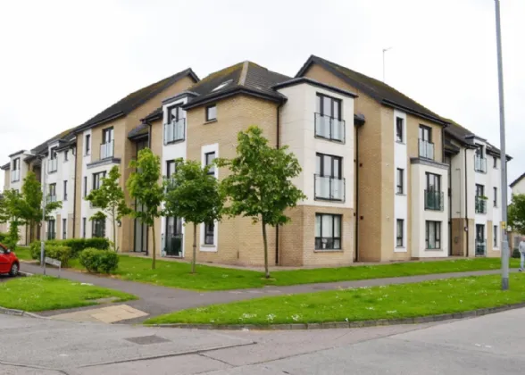 48 Skye Buildings, Drumadoon Square, BT16 2QN, 