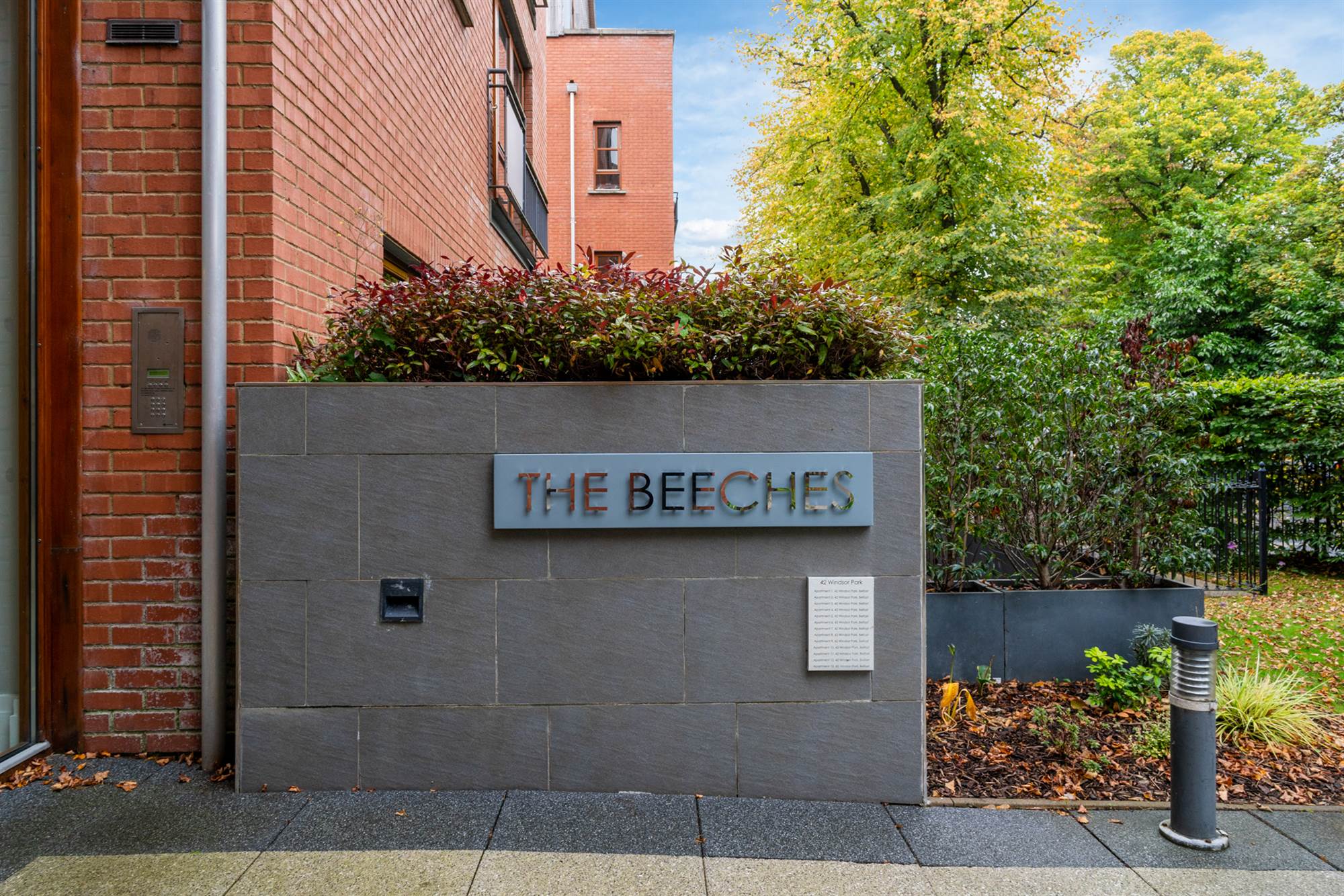 B13 The Beeches