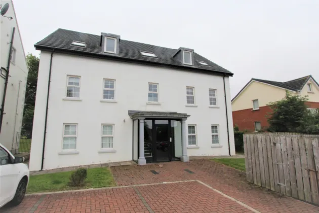 20 Old Church Square, Dundonald, Belfast, County Down, BT16 2FD