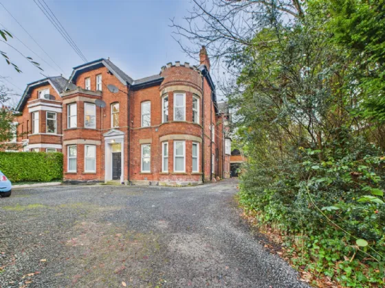 Apartment 3B, 12 Deramore Park, Belfast, County Antrim, BT9 5JT