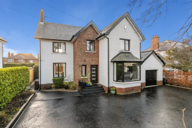 26 Malone Hill Park, Belfast, County Antrim, BT9 6RE