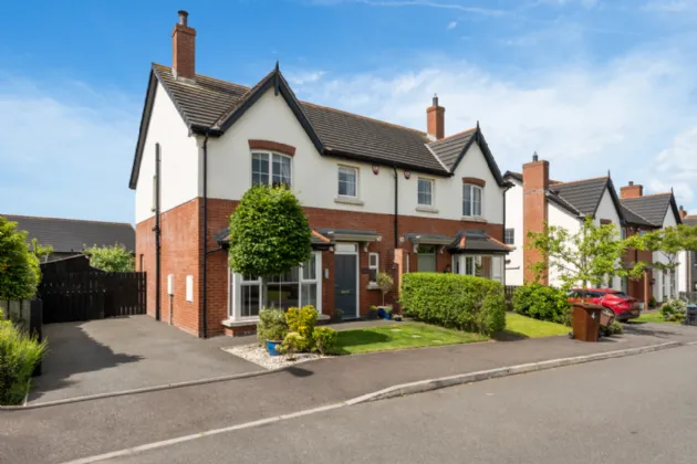 2 Coopers Mill Gardens, Dundonald, Belfast, County Down, BT16 1SF