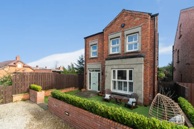 4 Locksley Drive, Belfast, County Antrim, BT10 0BH