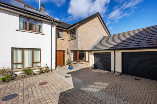 15 Cove Hollow, Groomsport, Bangor, BT19 6HT