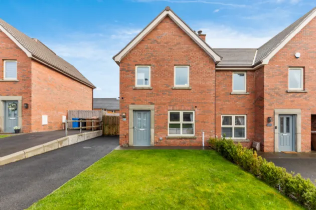 40 Ballyvarnet Lane, Bangor, County Down, BT19 1FF