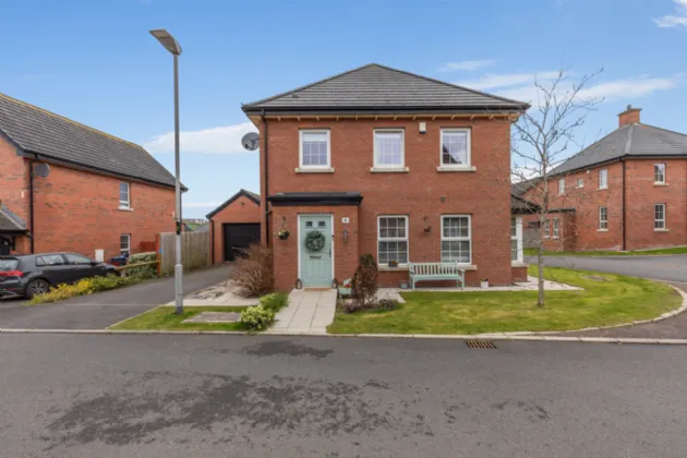 4 Millmount Village Heights, Dundonald, Belfast, BT16 1AN