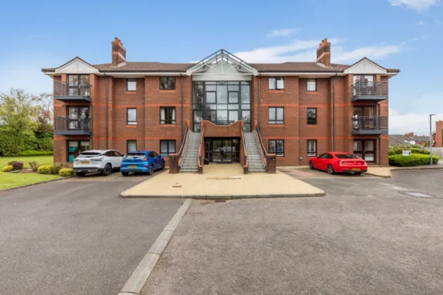 14 Malone Beeches, Belfast, County Antrim, BT9 6UB