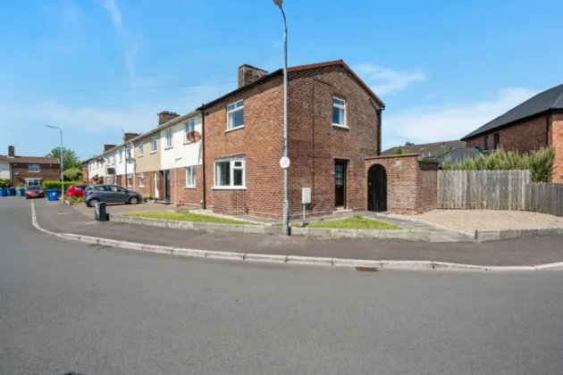 9 Thornhill Parade, Belfast, County Antrim, BT5 7AT