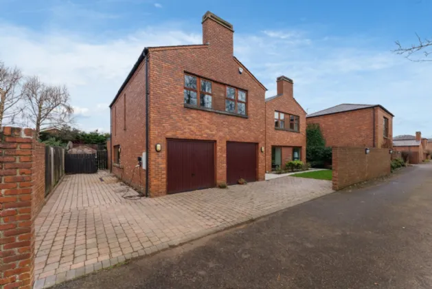 6 Quarterlands Lane, Lisburn, County Down, BT27 5GY