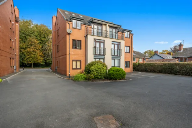 Apartment 24, Castlehill Place, 603, Upper Newtownards Road, Belfast, BT4 3LQ