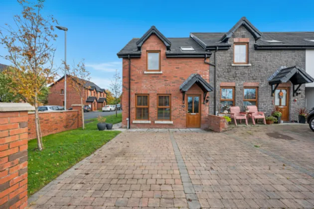 28 Willow Park, Dunmurry, Belfast, BT17 9RF