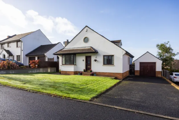 39 Royal Lodge Avenue, Belfast, County Down, BT8 7YR