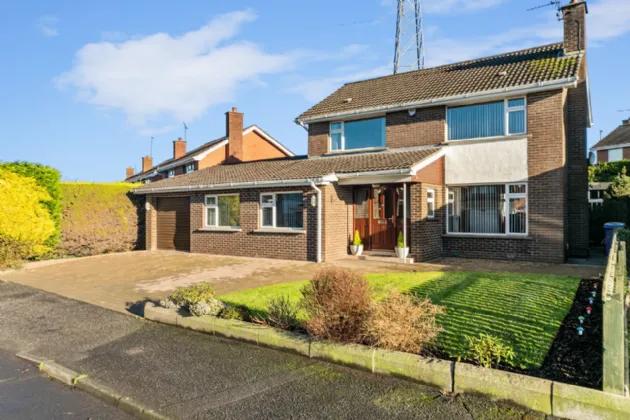 104 Trossachs Drive, Belfast, County Antrim, BT10 0HU