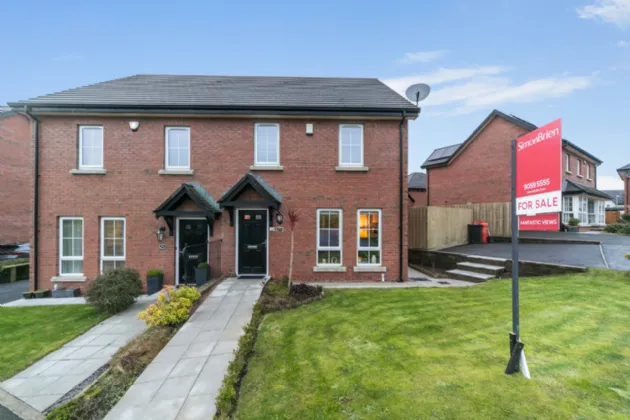 35 Millmount Village Park, Dundonald, Belfast, County Down, BT16 1YY