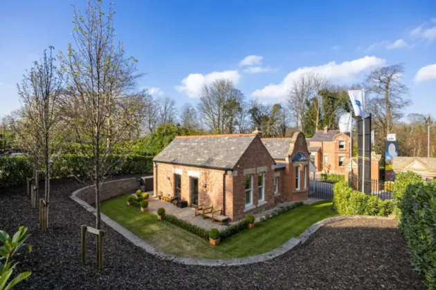 2 Lady Ishbel Boulevard, South Gate Lodge, Belfast, BT8 8SJ