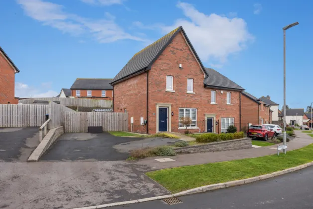 21 Millmount Village Drive, Dundonald, Belfast, County Down, BT16 1AP