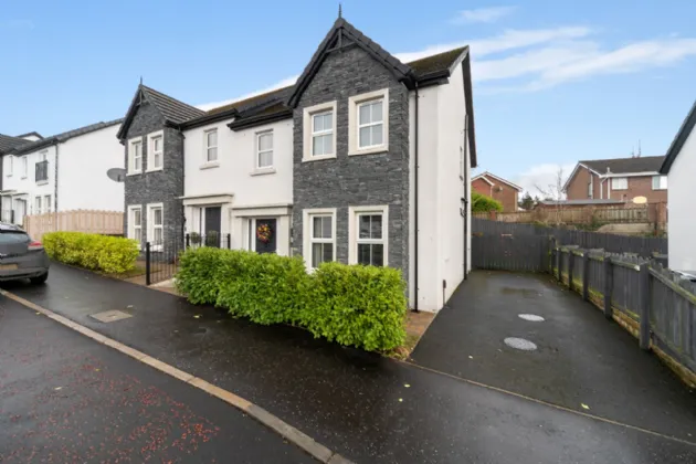 30 Huntingdon Hill, Lisburn, County Down, BT28 3GX