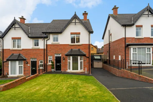 21 Bracken Hill Square, Belfast, County Down, BT8 6ZW