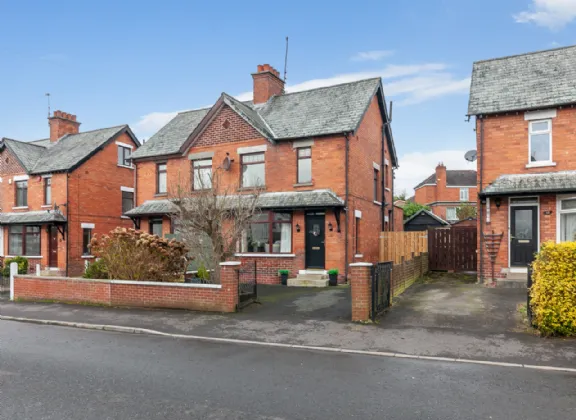 10 Lansdowne Park, Belfast, County Antrim, BT15 4AF