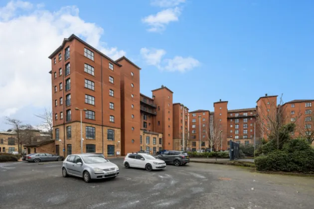 Apartment 41 Clarendon Quay, 2 Pilot Place, Belfast, County Antrim, BT1 3AG