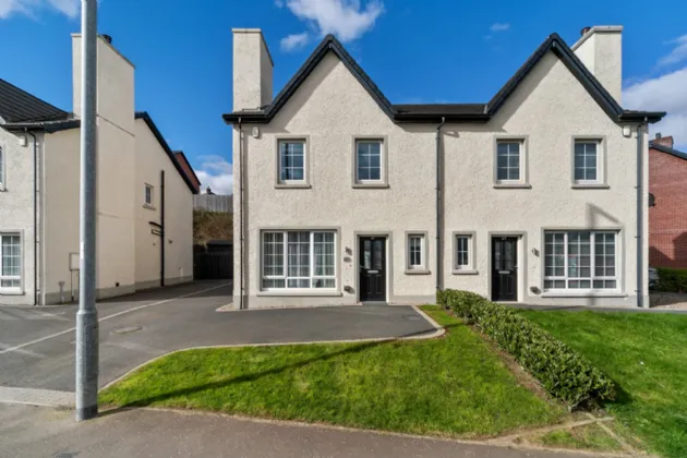 47 Fairfields Glen, Lisburn, County Down, BT28 3QL