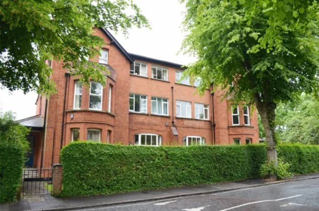 Apartment 4, 50 Myrtlefield Park, Belfast, County Antrim, BT9 6NF