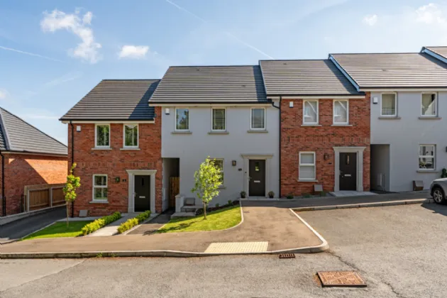 6 Glenwood, Comber, Newtownards, County Down, BT23 5FD