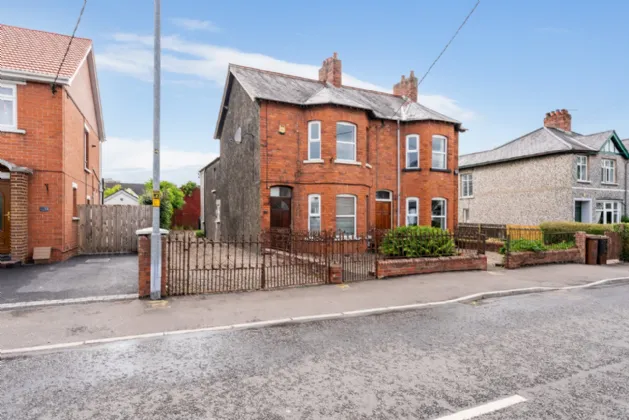 13 Ulster Avenue, Dunmurry, Belfast, County Antrim, BT17 9BN