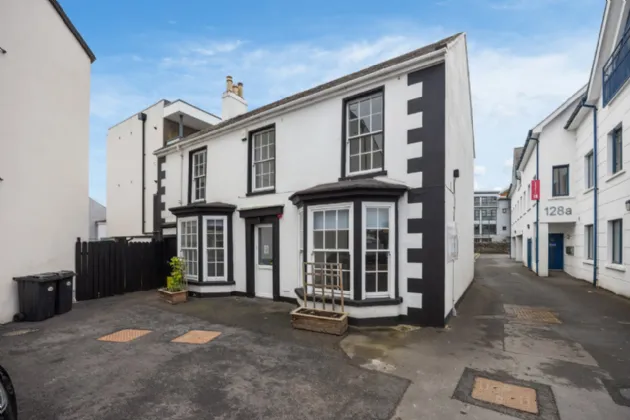 Auburn House, 126 High Street, Holywood, County Down, BT18 9HW