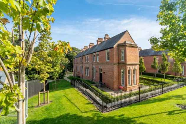 1 The West House, 24 Ishbel Mews, Belfast, County Antrim, BT8 8FZ