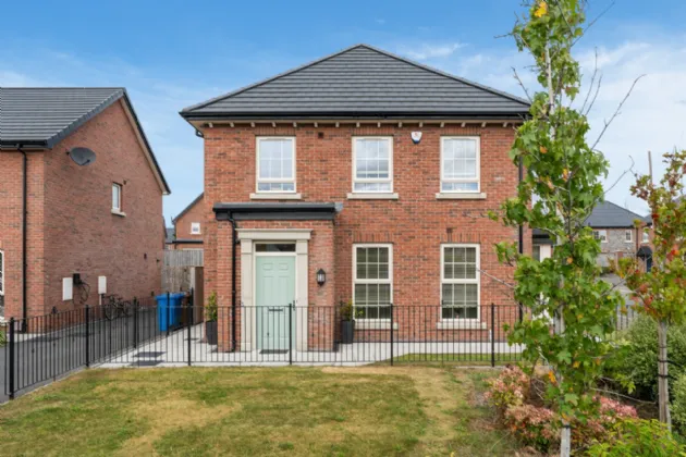 2 Helens Wood Gardens, Bangor, County Down, BT19 1GA