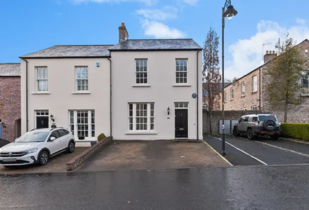 18 Park Lane Gate, Hillsborough, County Down, BT26 6FT