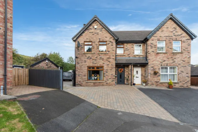 21 Squires View, Belfast, County Antrim, BT14 8FS