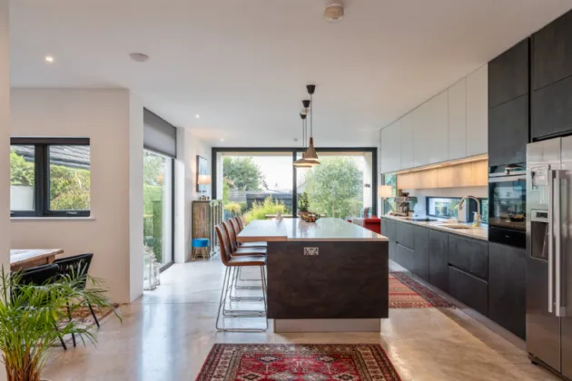 5 Ardlee Avenue, Holywood, County Down, BT18 9LT