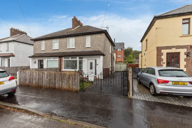 25 Summerhill Park, Belfast, County Antrim, BT5 7HE