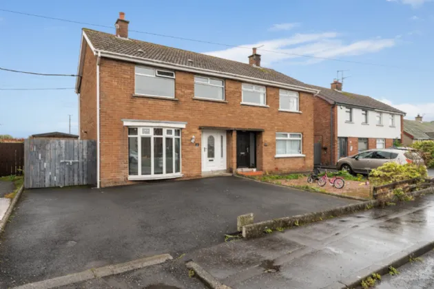 11 Longfield Gardens, Greenisland, Carrickfergus, County Antrim, BT38 8TR