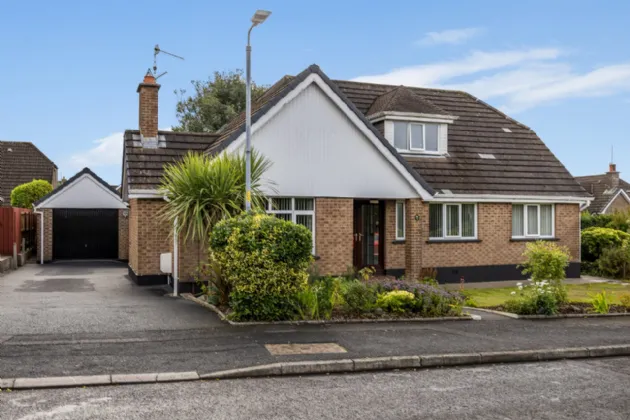 9 Carlton Hills, Carryduff, Belfast, County Down, BT8 8BZ