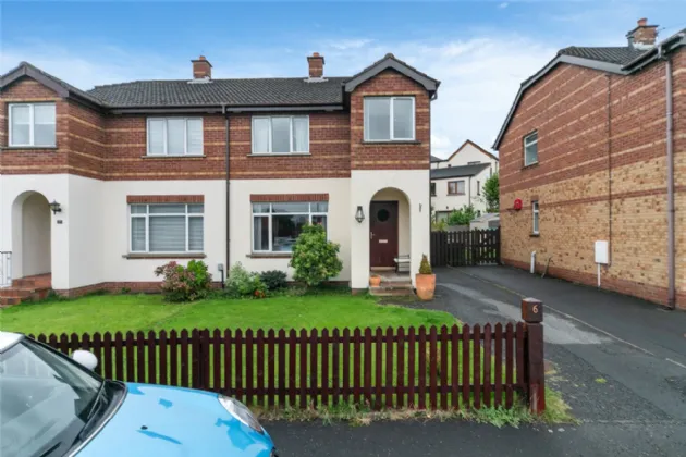 6 Station Mews, Sydenham, Belfast, BT4 1TL