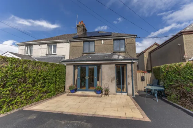 2 Great Georges Avenue, Warrenpoint, Newry, BT34 3HY