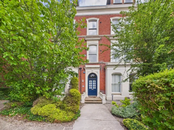 Flat 8, L'Academie, 14 College Gardens, Belfast, County Antrim, BT9 6BQ