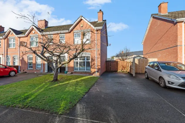 20C Milfort Avenue, Dunmurry, Belfast, County Antrim, BT17 9BJ
