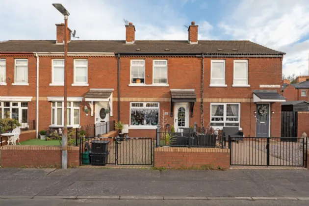 3 Colchester Park, Belfast, County Antrim, BT12 5PZ