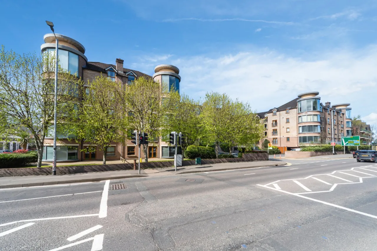 31 Park Royal, 841 Lisburn Road, Belfast, County Antrim, BT9 7GY