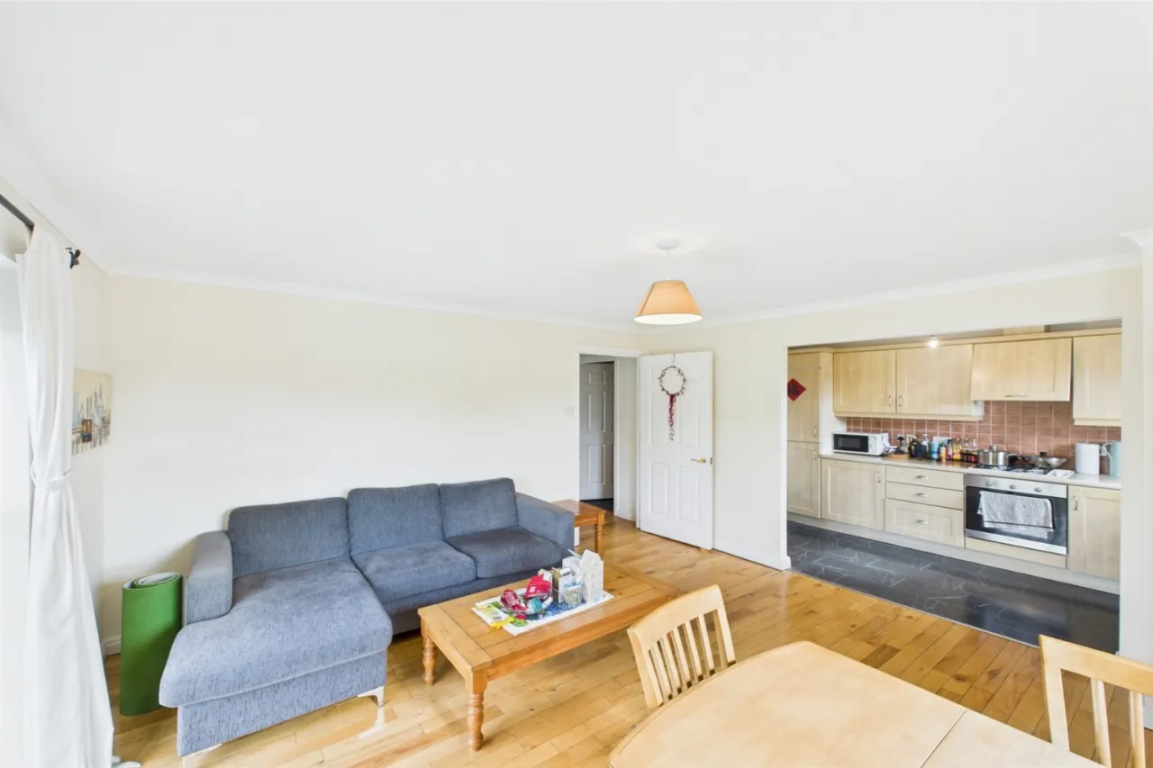 17 Clarendon Quay, Belfast, BT1 3AG, 