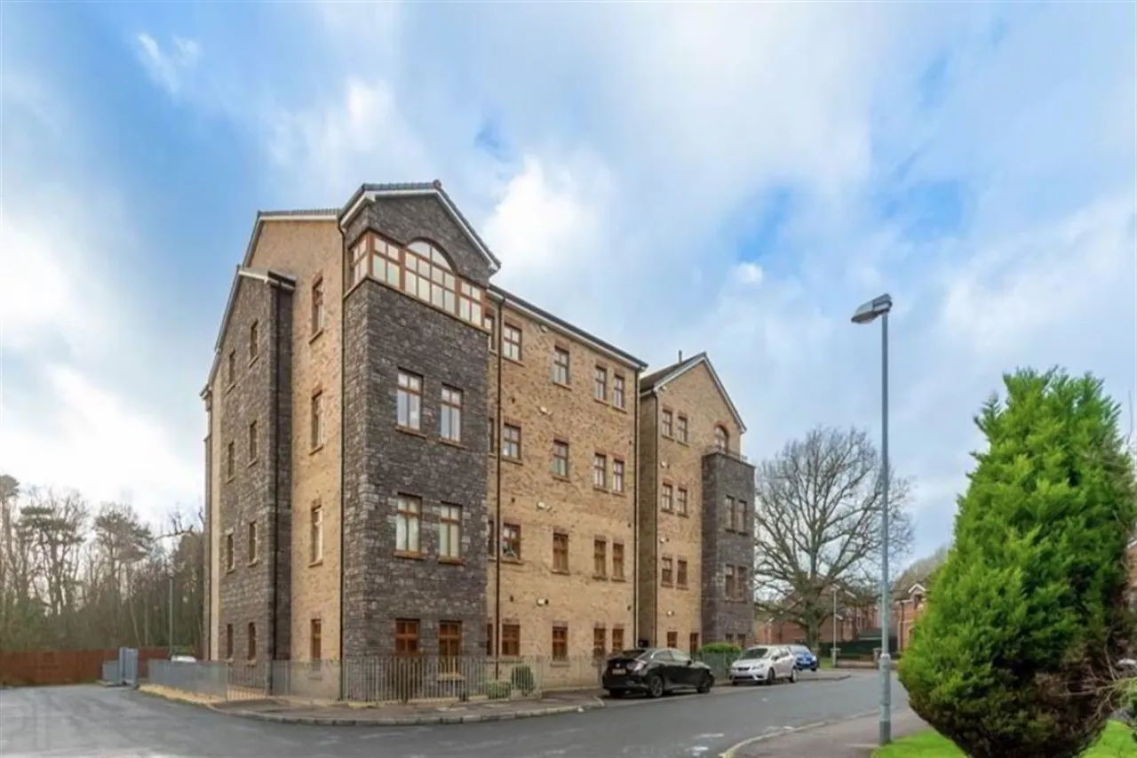 14 Old Golf Course Park, Belfast, BT17 0EJ, 