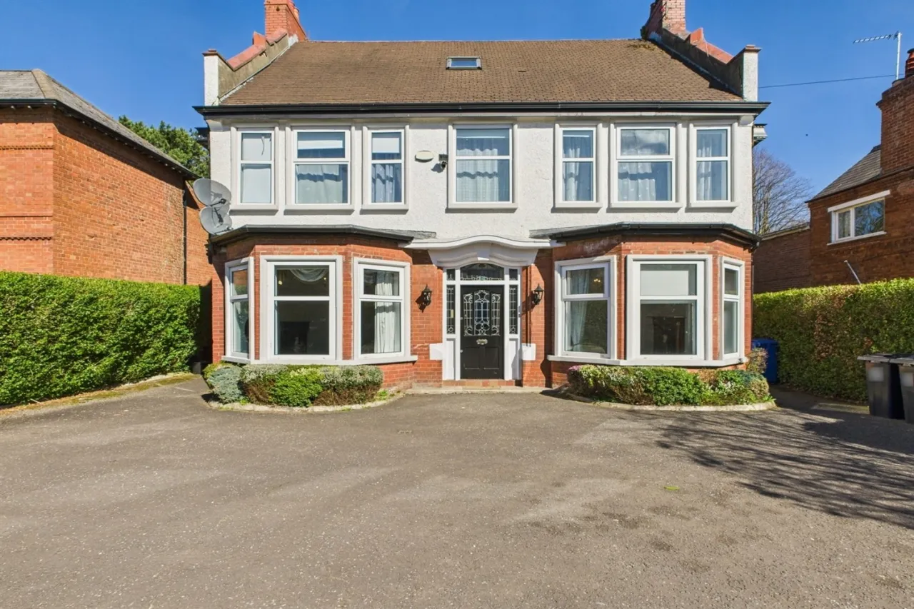 90 Balmoral Avenue, Belfast, BT9 6NY, 