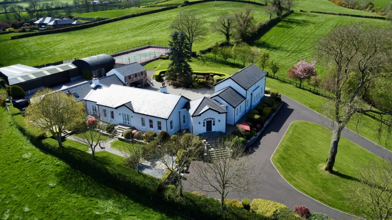 Ashbrook, 45 New Line, Dundonald, Belfast, County Down, BT16 1UU