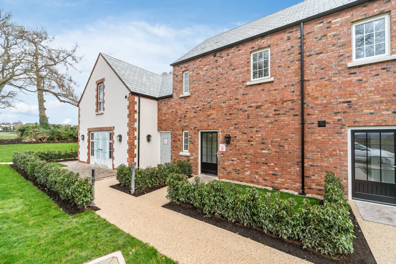 35 Cromlyn Wood, Hillsborough, County Down, BT26 6TX