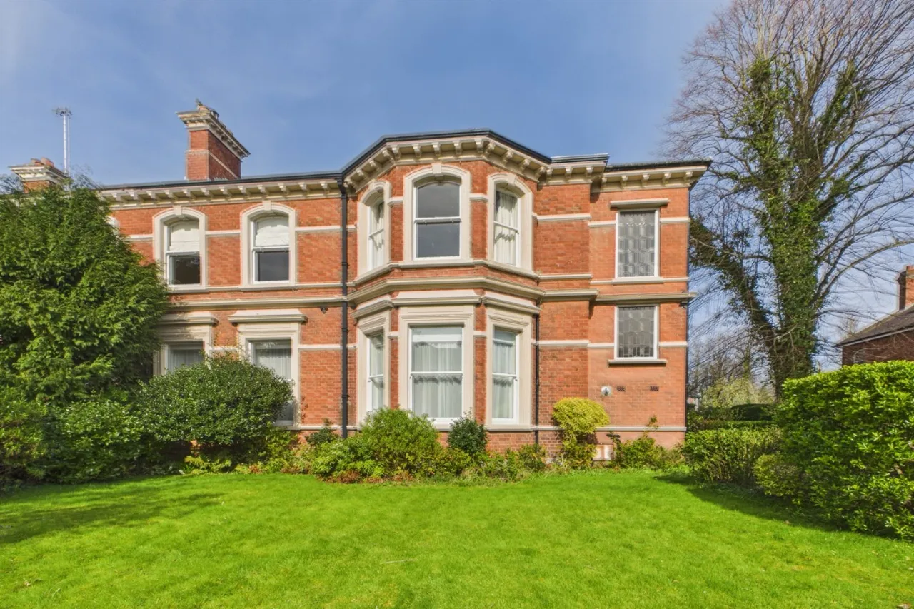 18a Derryvolgie Avenue, Belfast, BT9 6FN, 