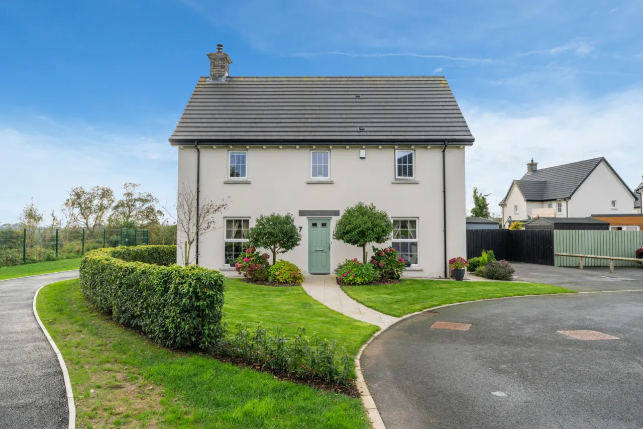 7 Millmount Village Court, Dundonald, Belfast, County Down, BT16 1AX